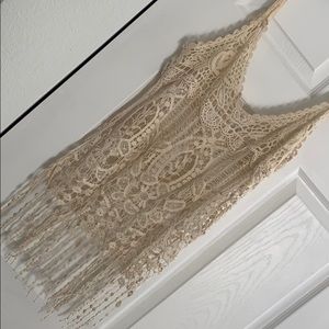 Lovely.  Size small.